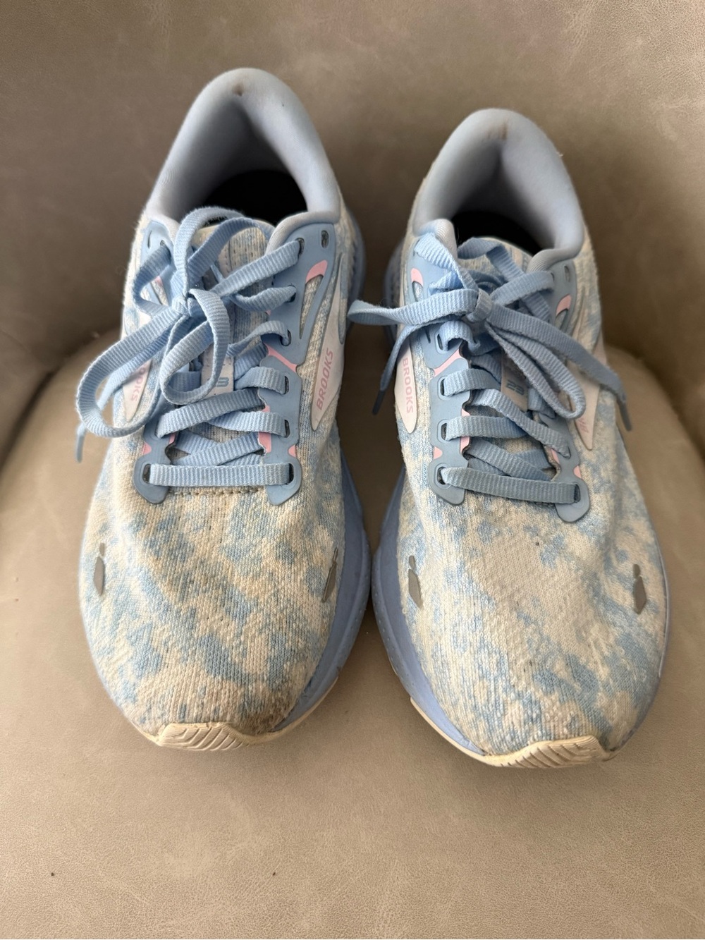 Brooks Women’s Pastel Blue Athletic Sneakers